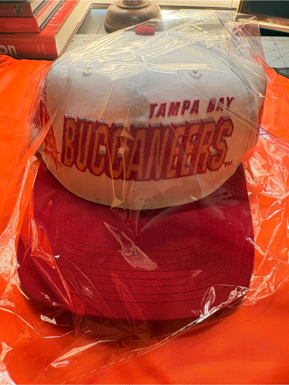 Vintage Proline/sports specialties Buccaneers SnapBack